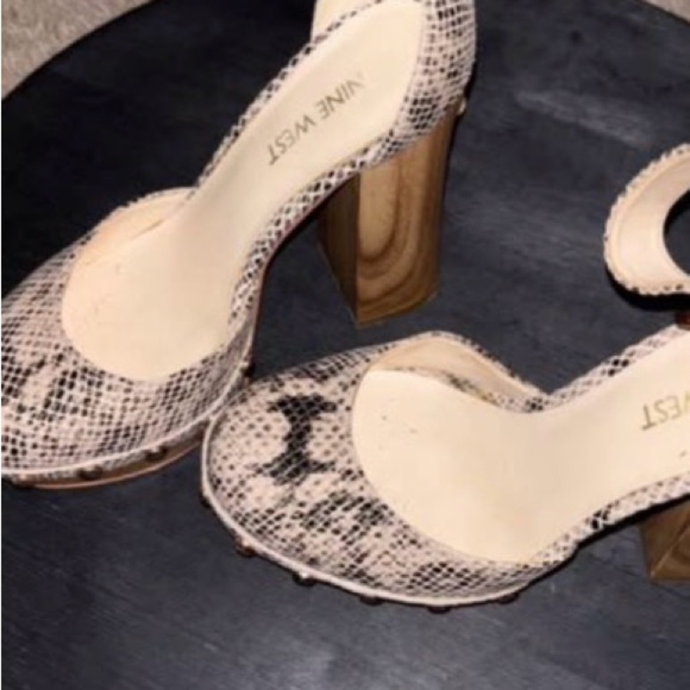 9 West Beige Snakeskin Heels